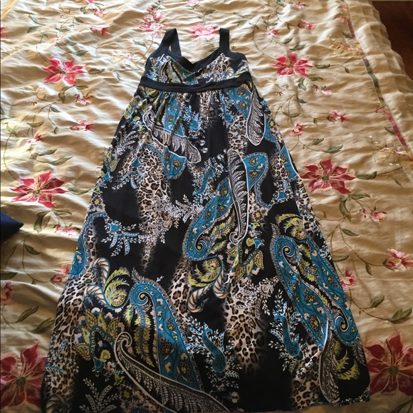 Dress - Picture 2 of 3